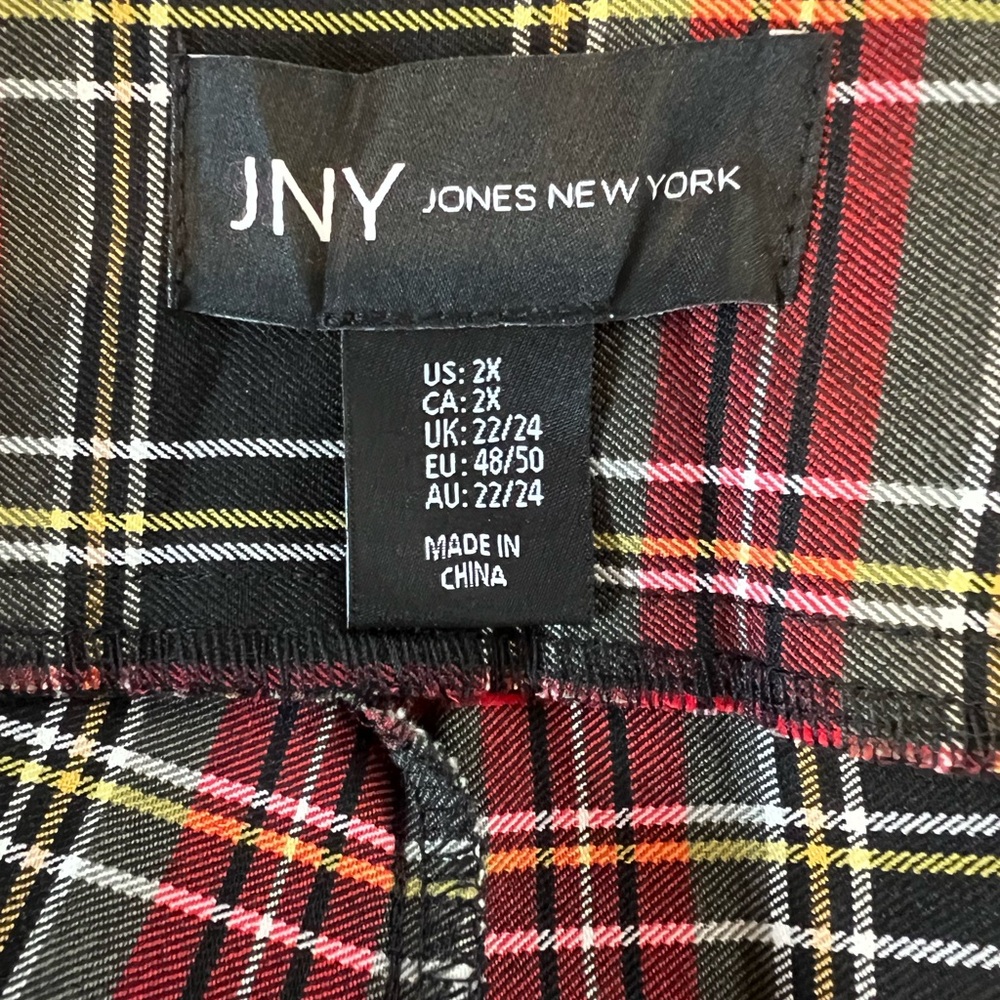 NWT JONES NEW YORK Pants Women Plus Size 2X Black Tartan Plaid Pull On Slim Leg - Picture 3 of 8